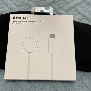 Apple Watch Series 7 charger